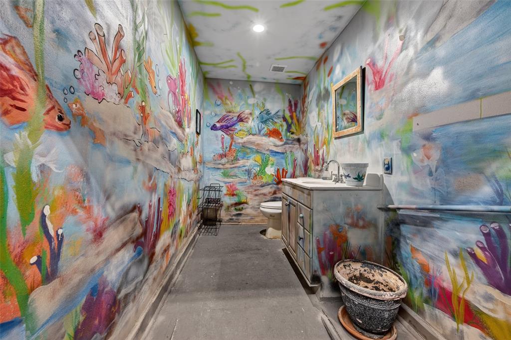 205 & 207 E Houston Street