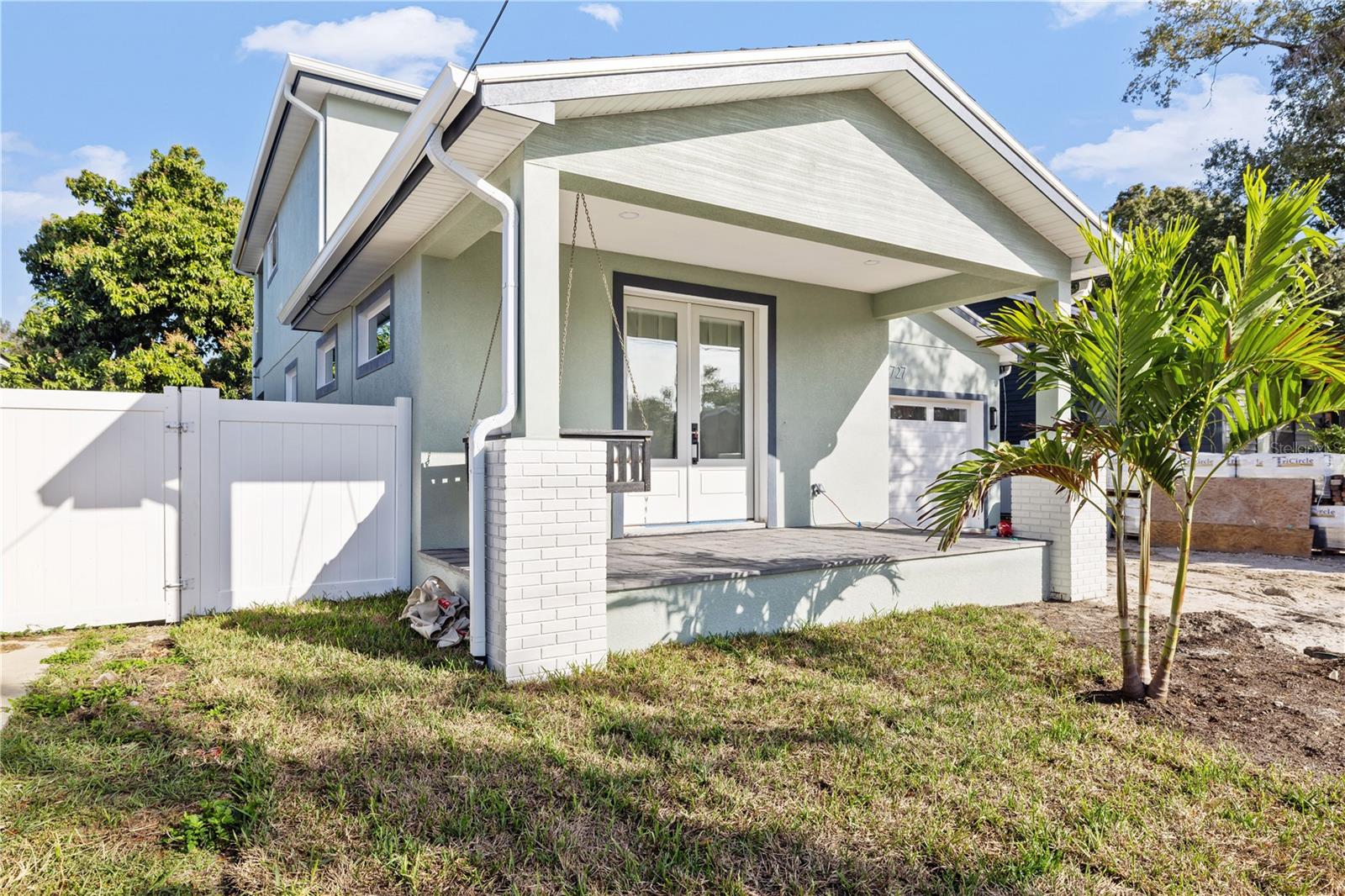 2727 W Chestnut Street