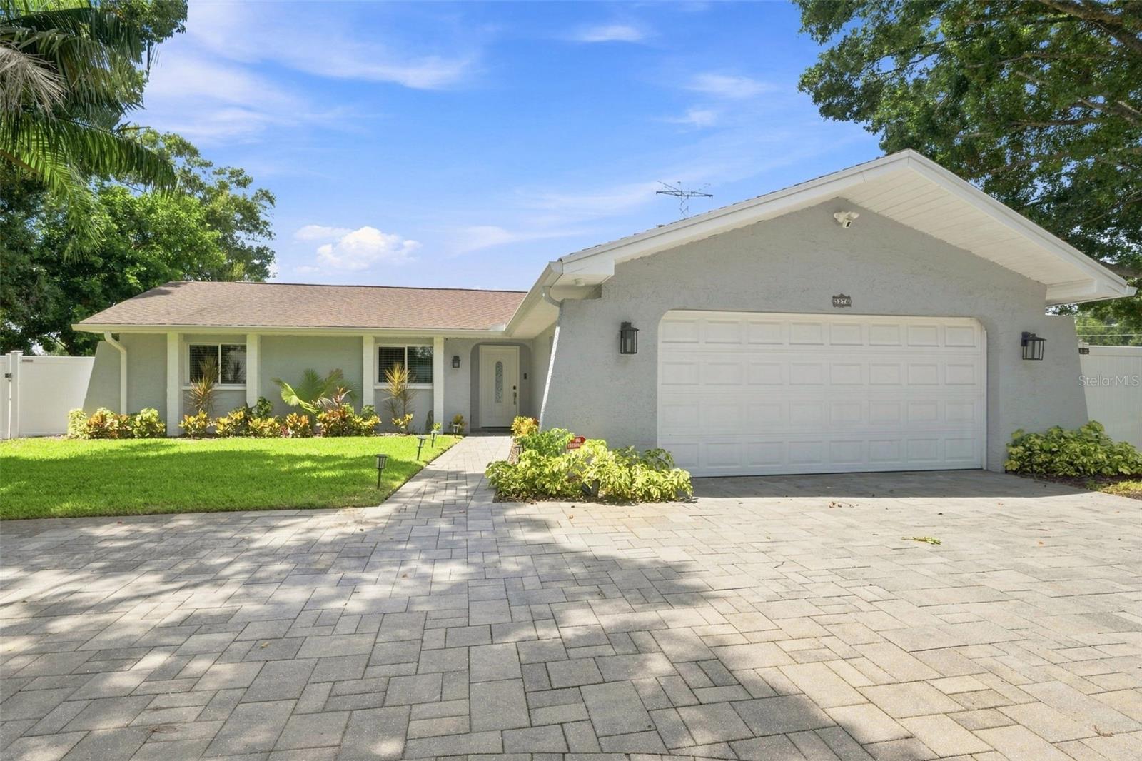 3276 Fox Hill Drive