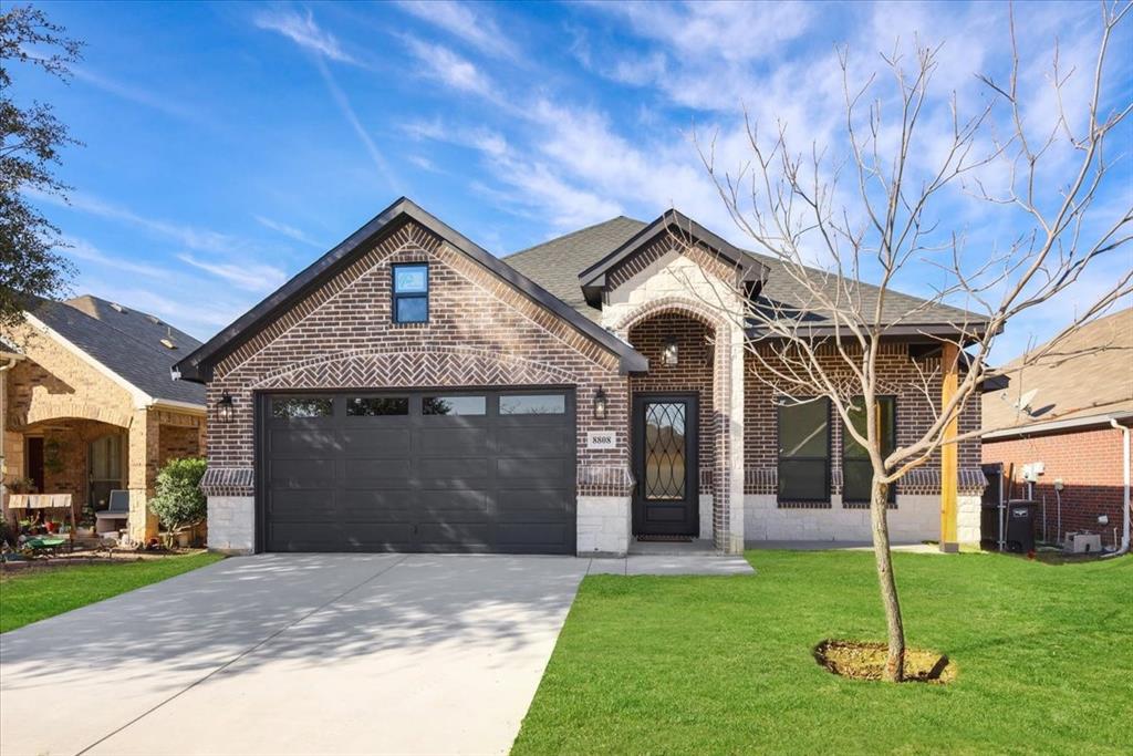 8808 Flying Ranch Road