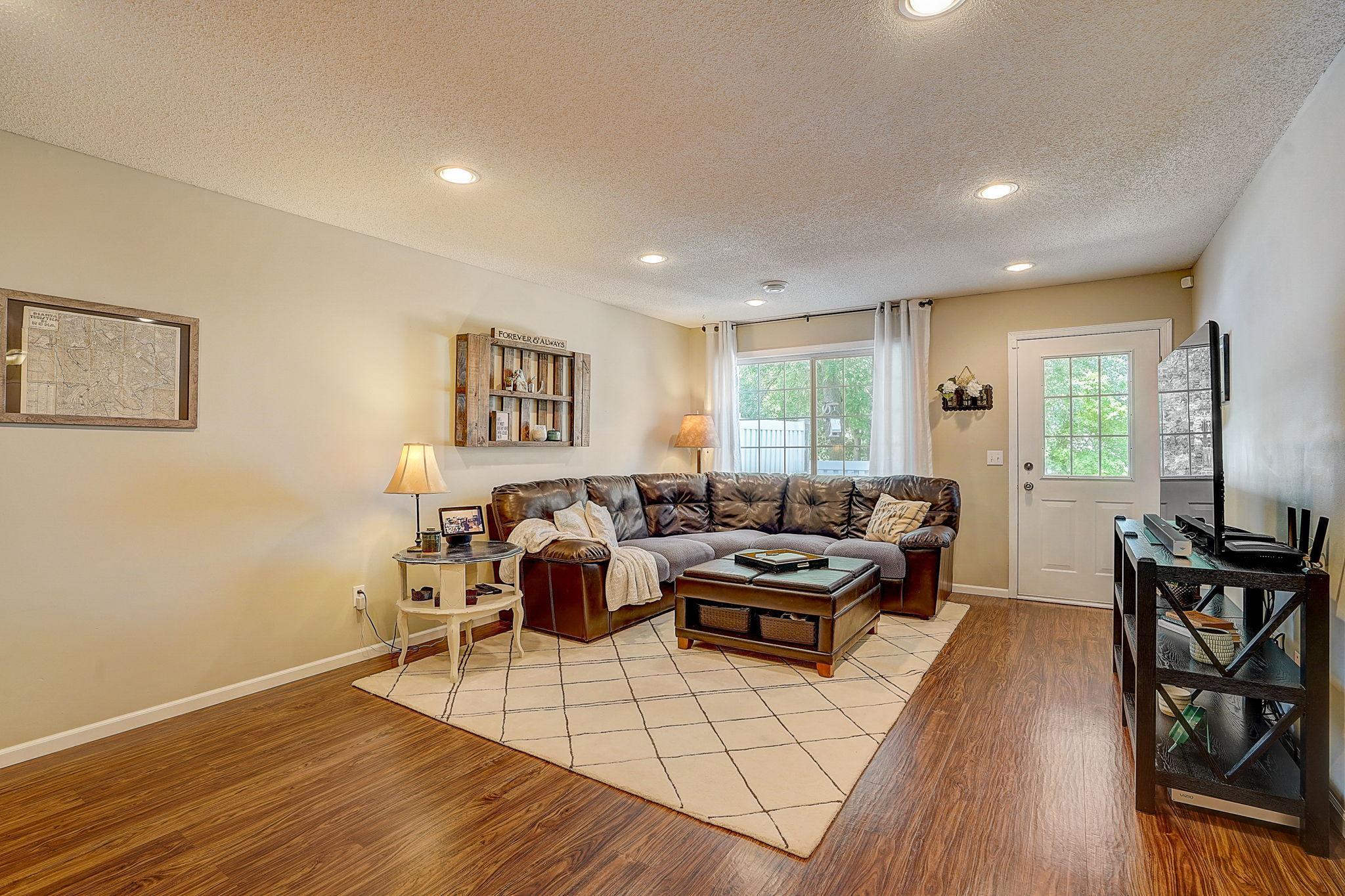 7162 Quarry Avenue NE