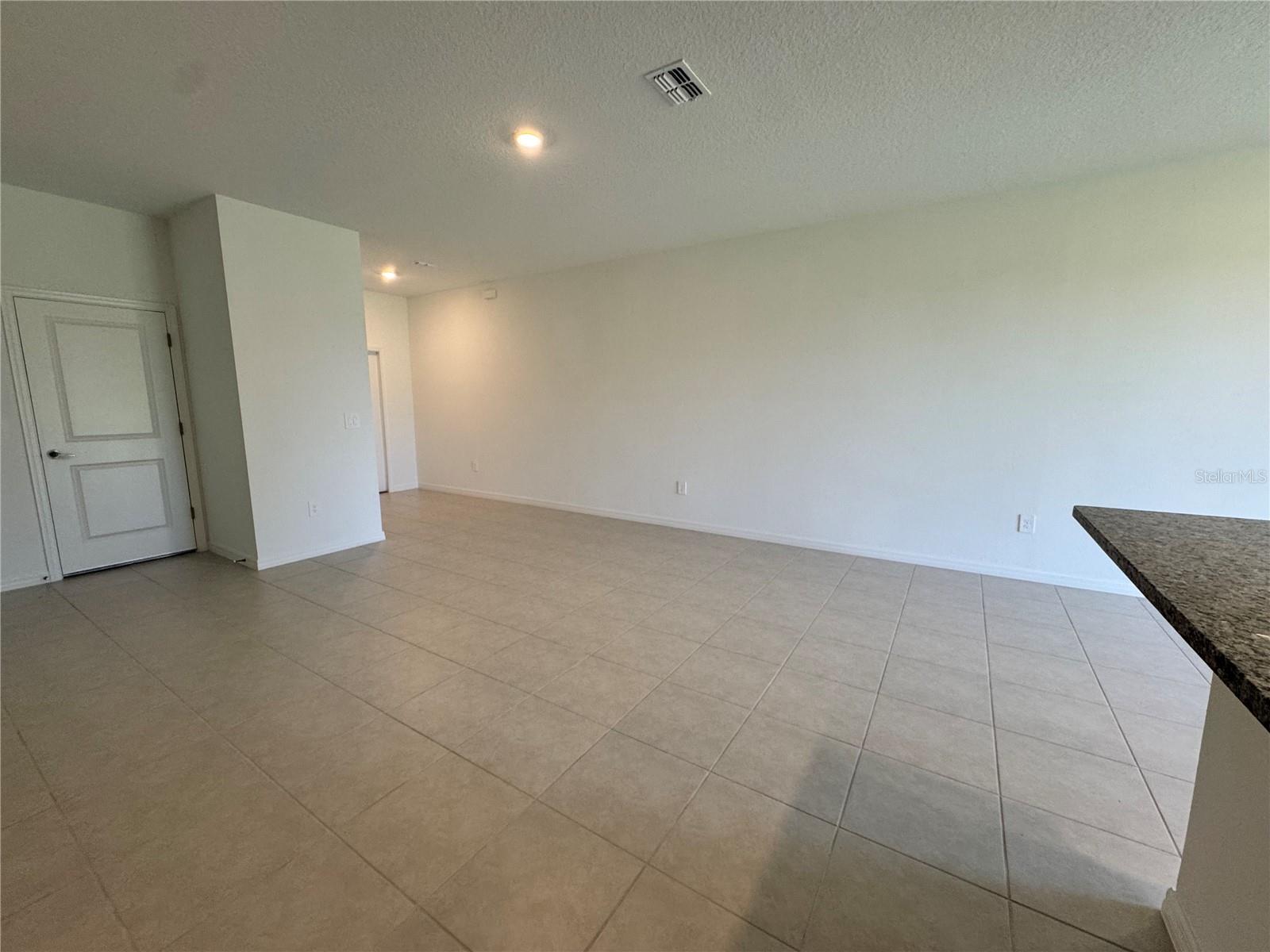 11135 E 65th Terrace