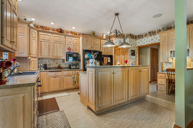 1174 County Road 2500