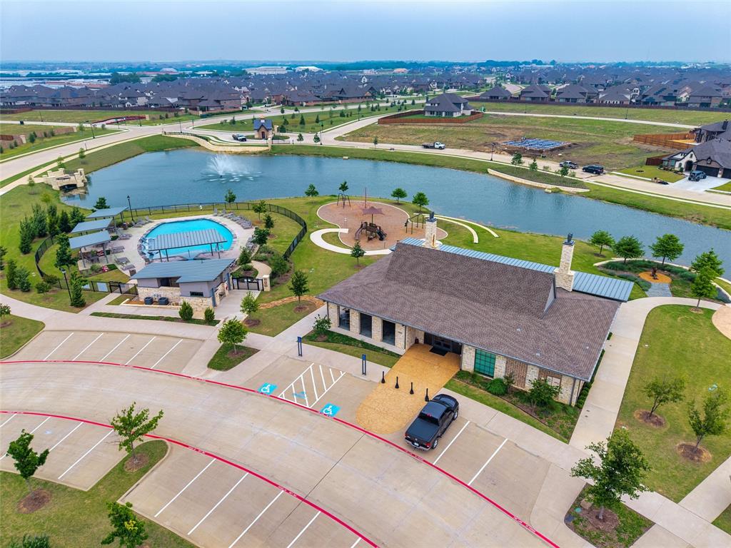 2812 Lamont Court