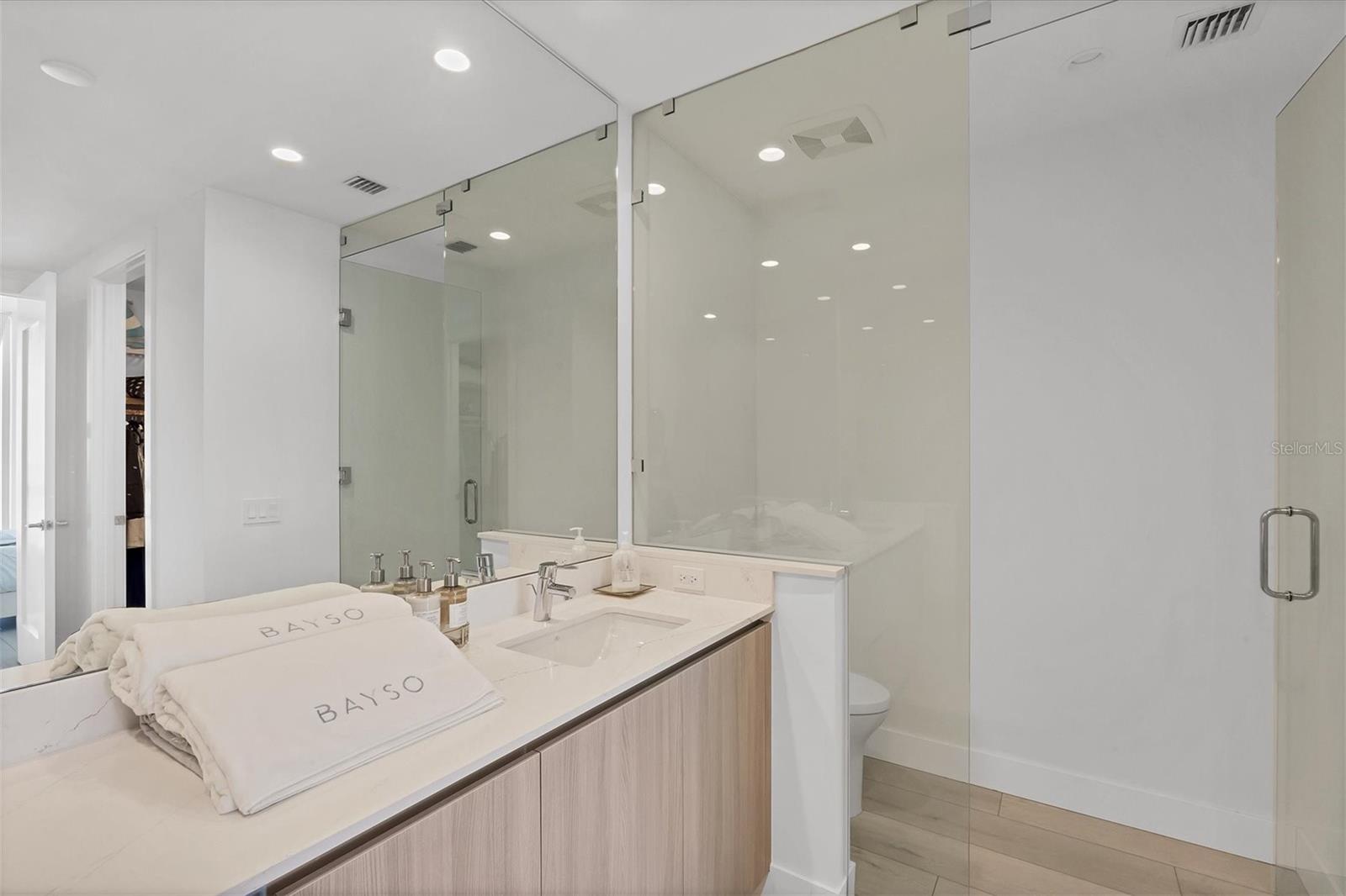 301 Quay Commons 1406