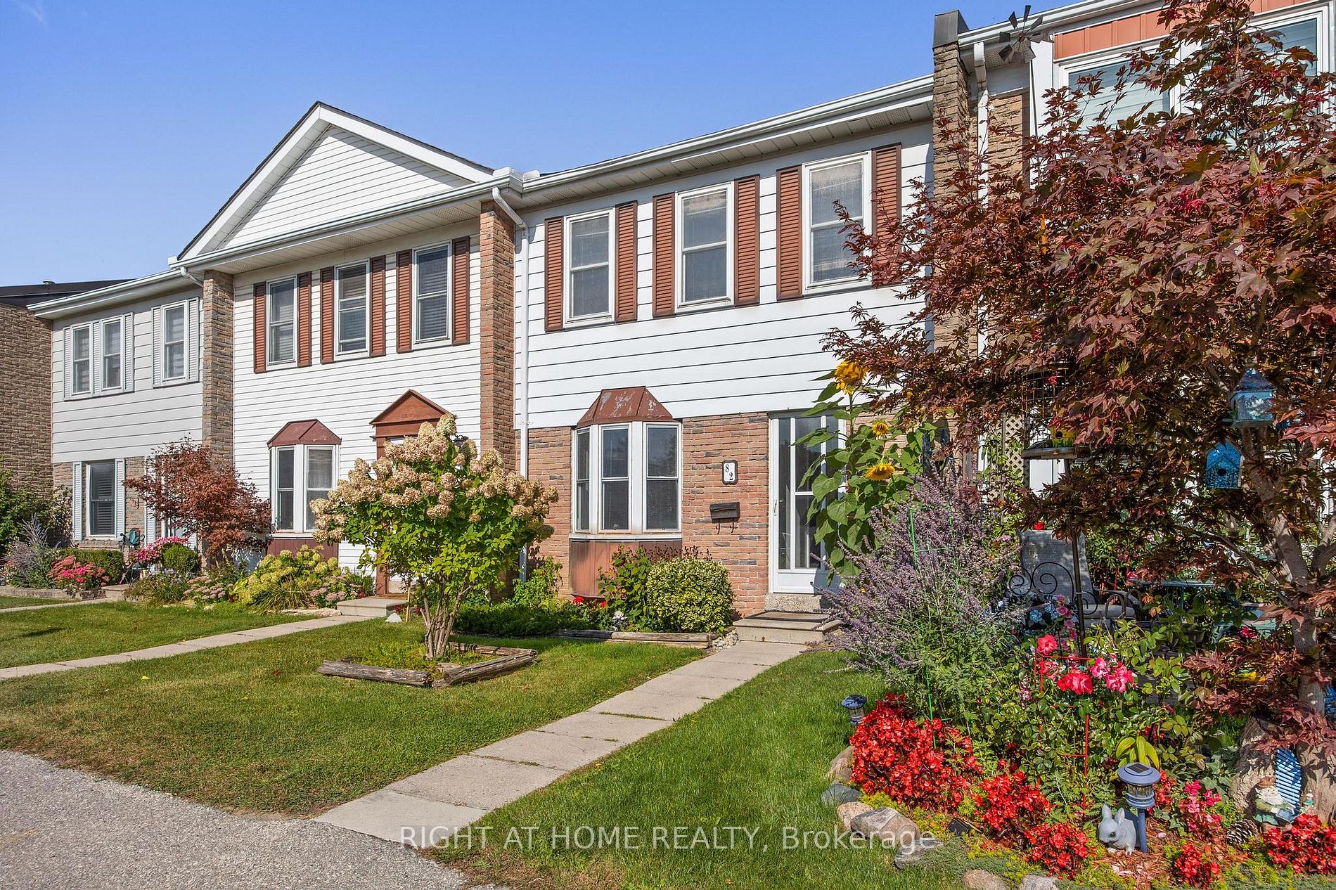 1020 Central Park Dr 82