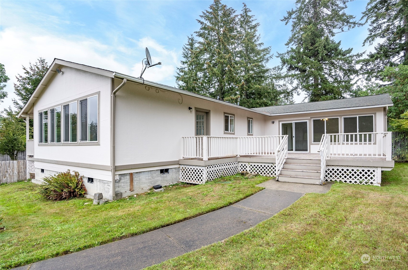 8908 Key Peninsula Highway NW