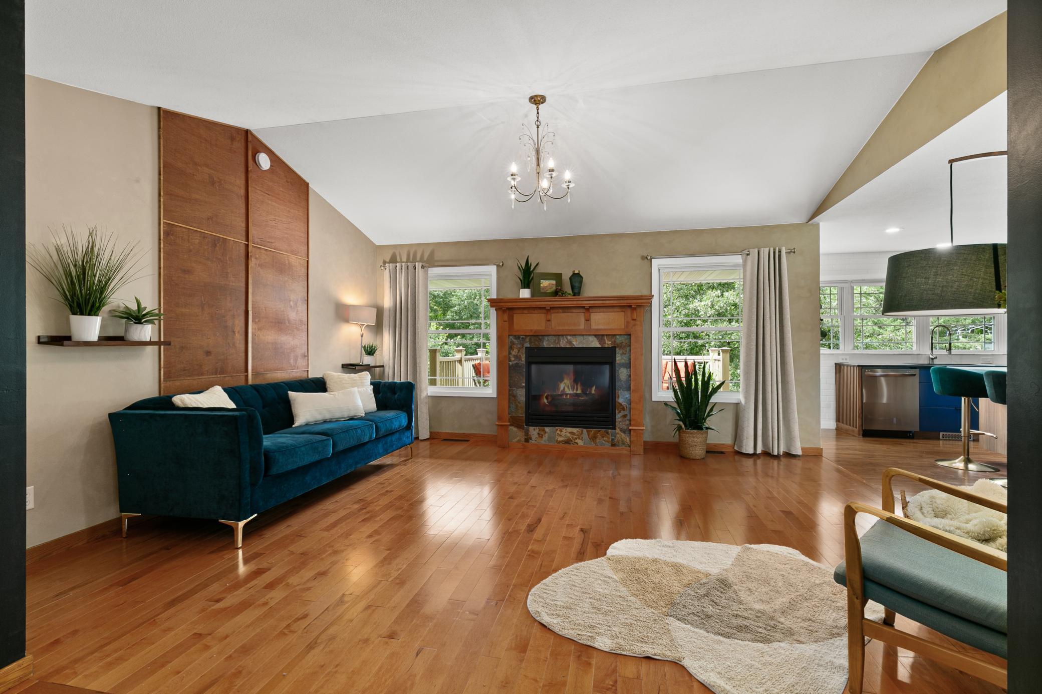 20942 Marshfield Circle