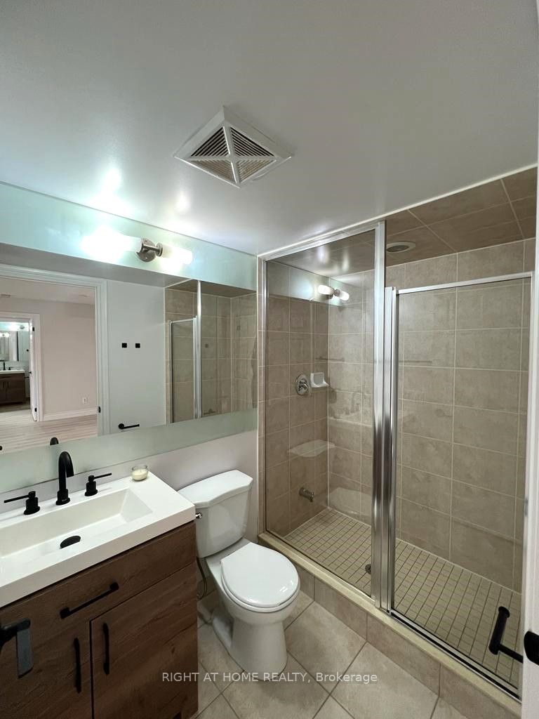 310 W Burnhamthorpe Rd 1401