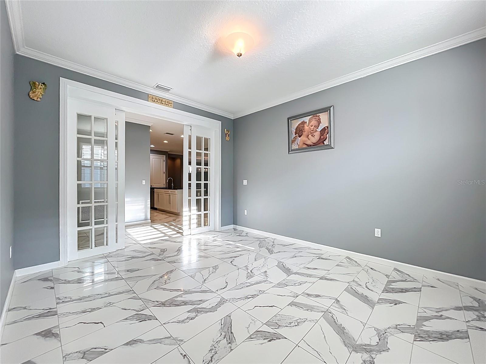 295 Northcote Court