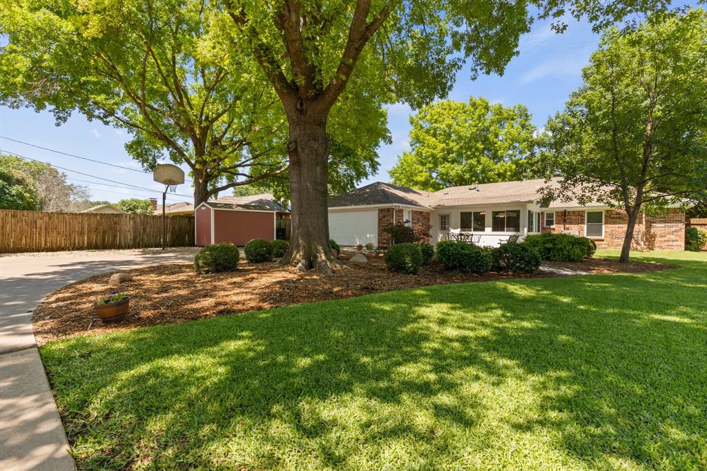 920 Stonelake Drive