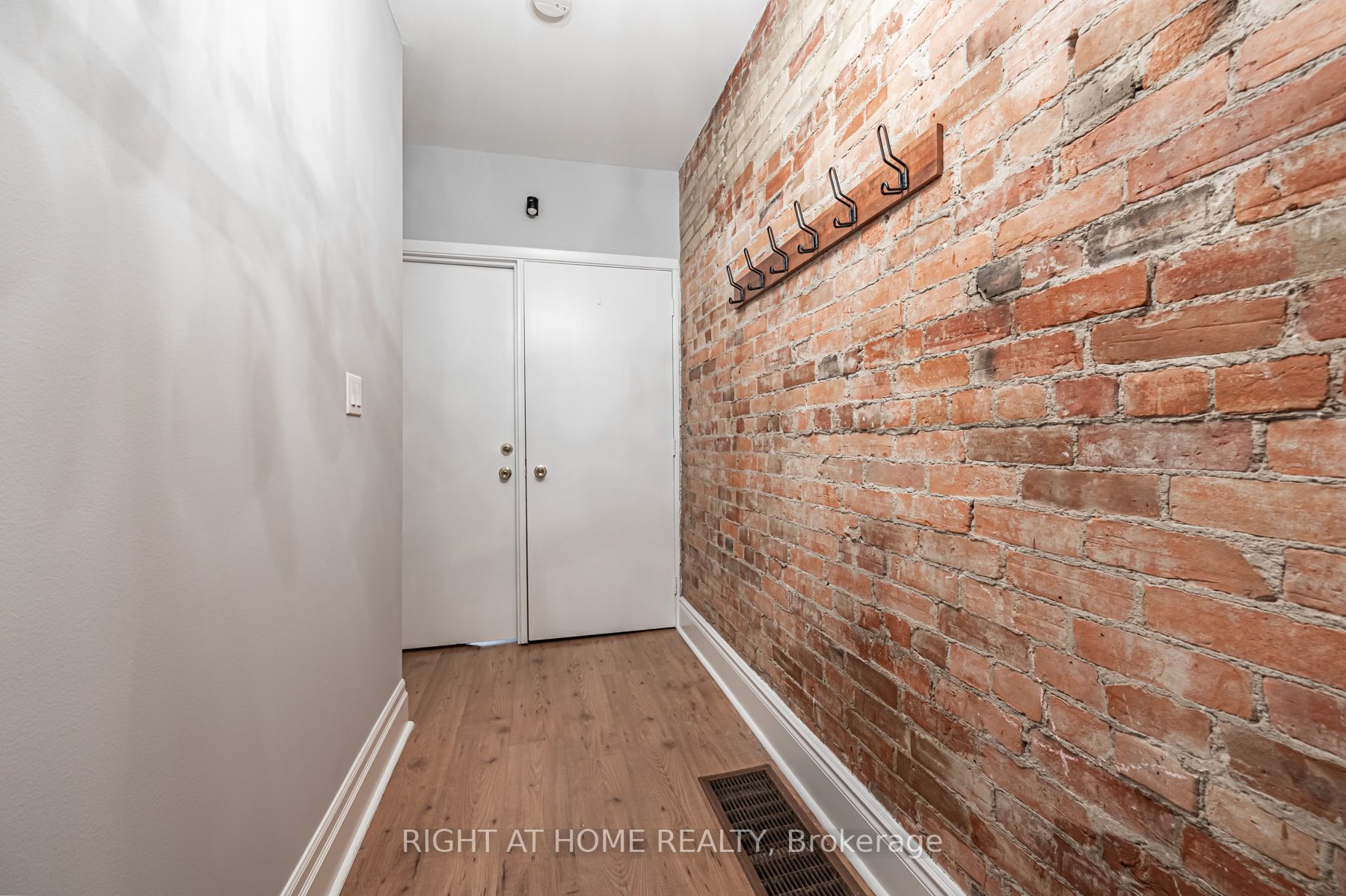 166 Grace St Main