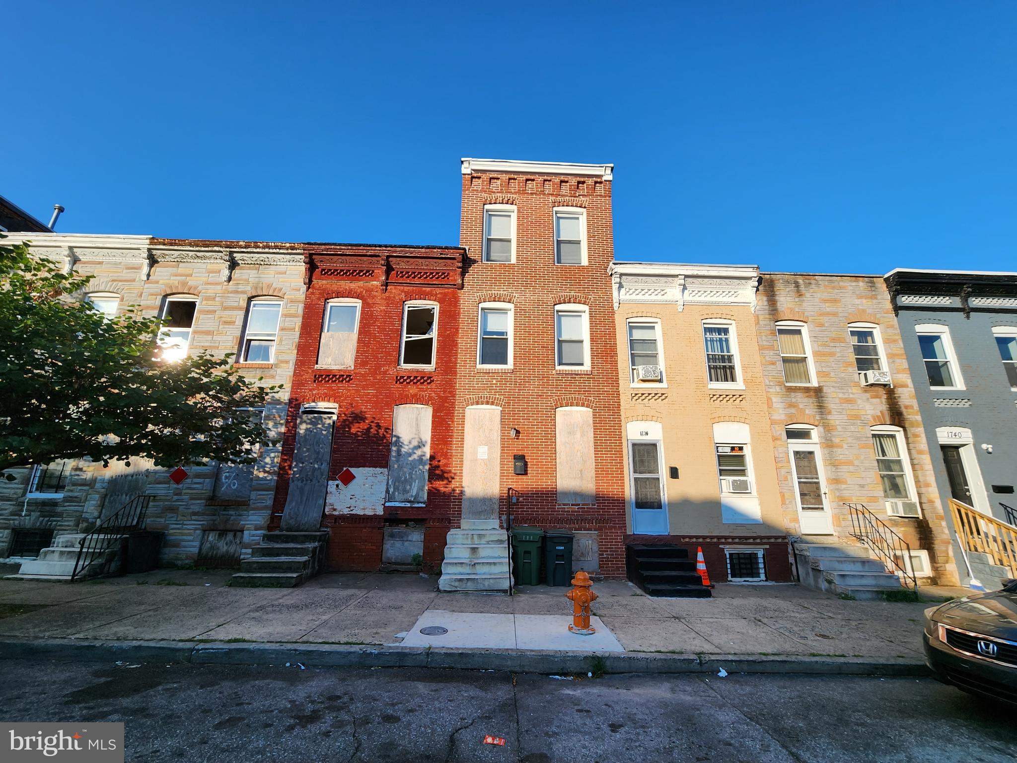 1734 NCalhoun St  