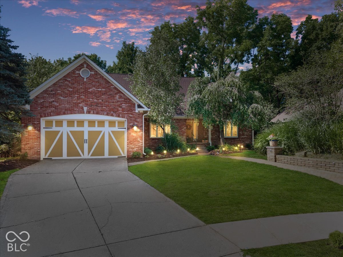 9127 Pinecreek Court