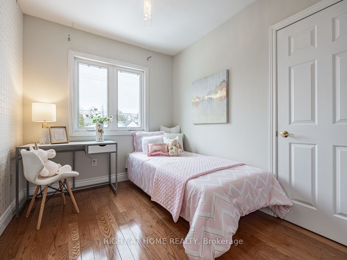 69 Mcintosh St