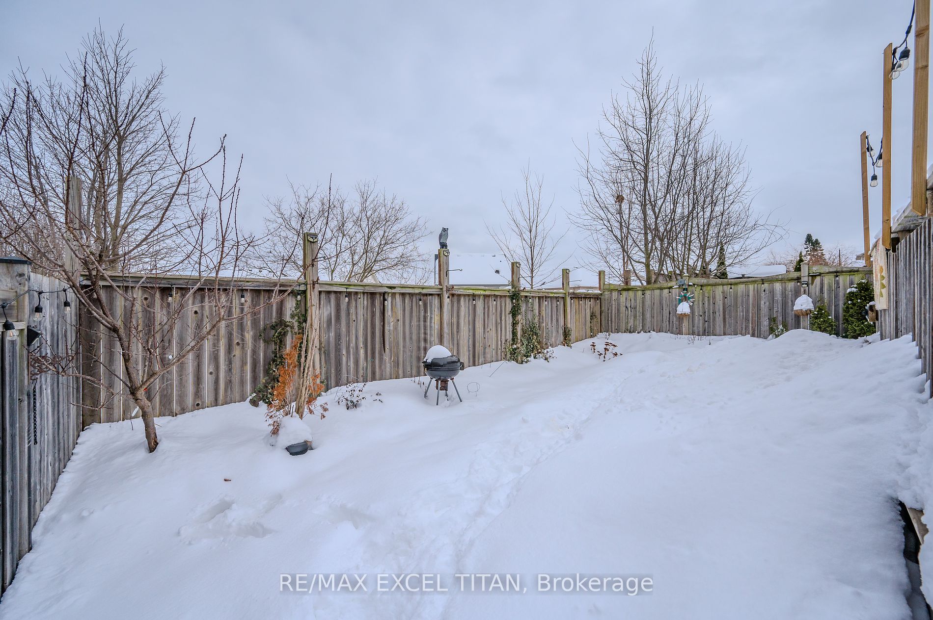 561 Isaiah Cres