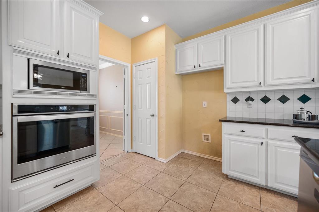 6308 Cobblestone Lane