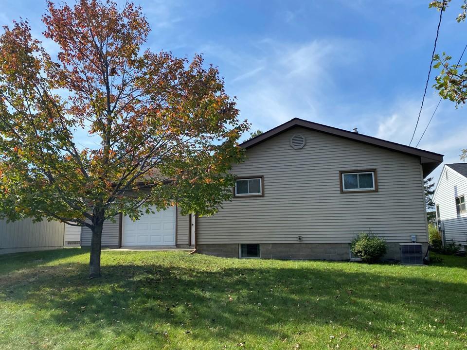 2520 Calihan Avenue NE