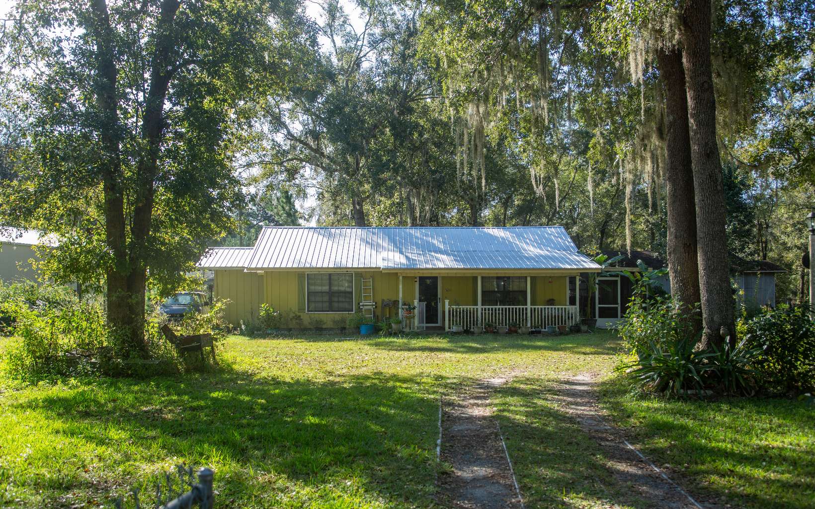 Homes on acreage for sale in North FL