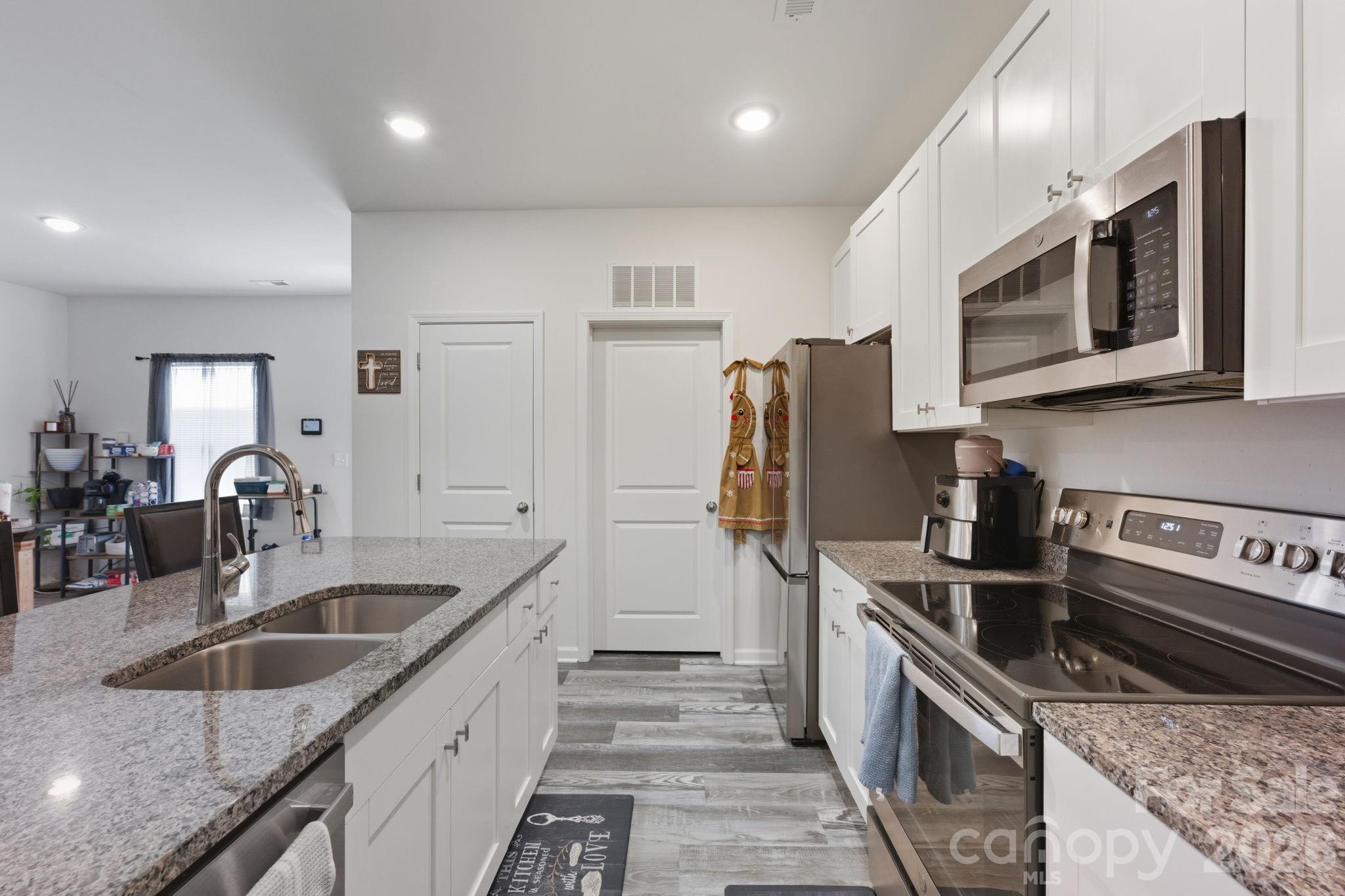 609 N Mulberry Street