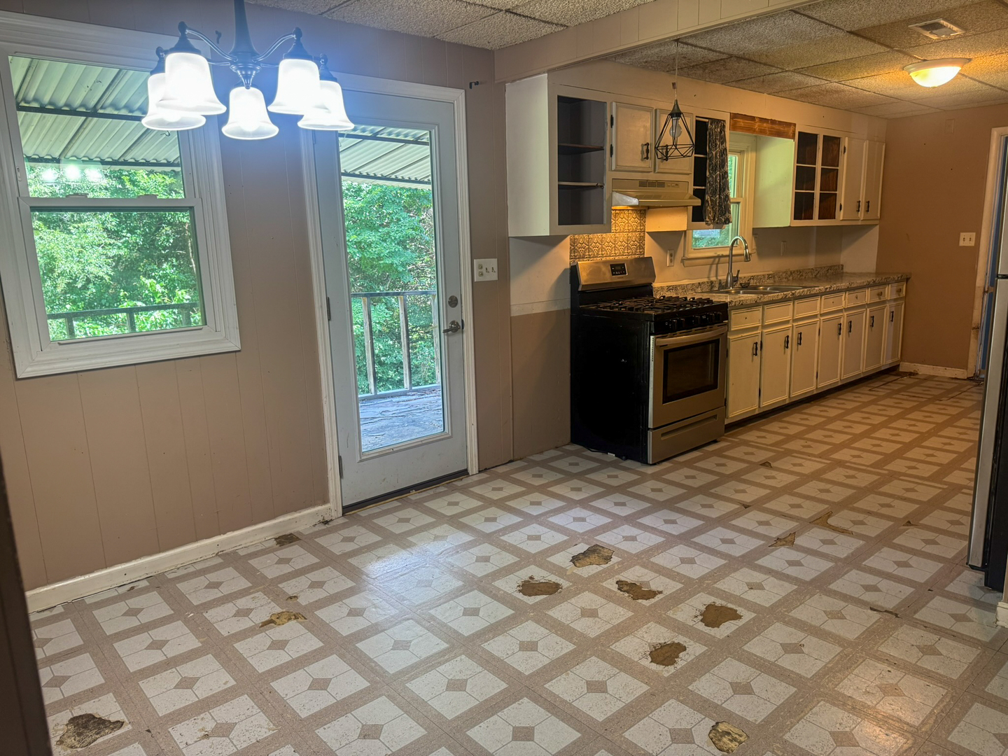 800 Shady Acres Lane