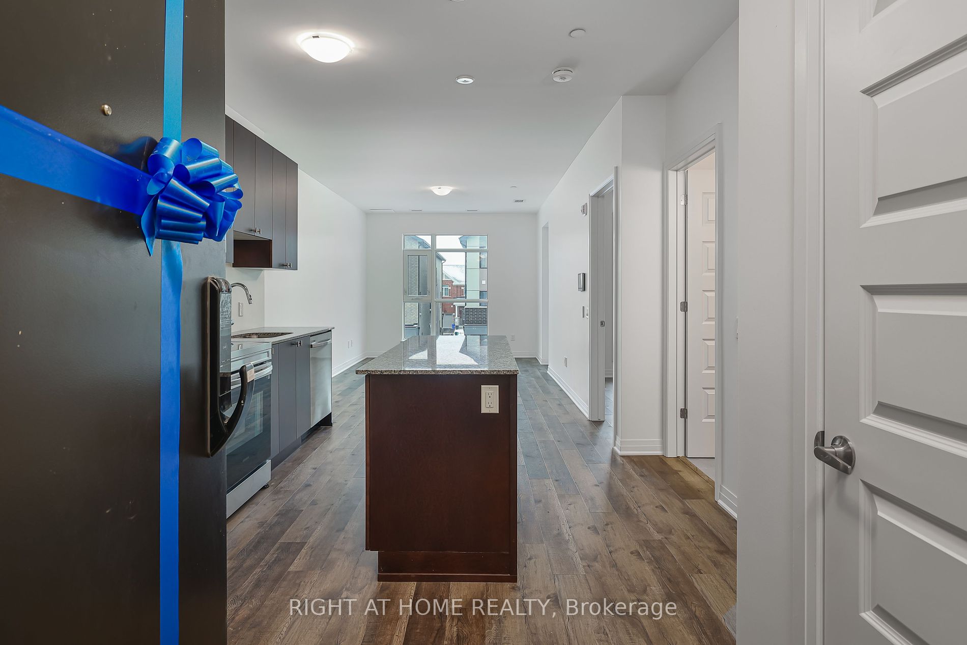 470 Gordon Krantz Ave 217