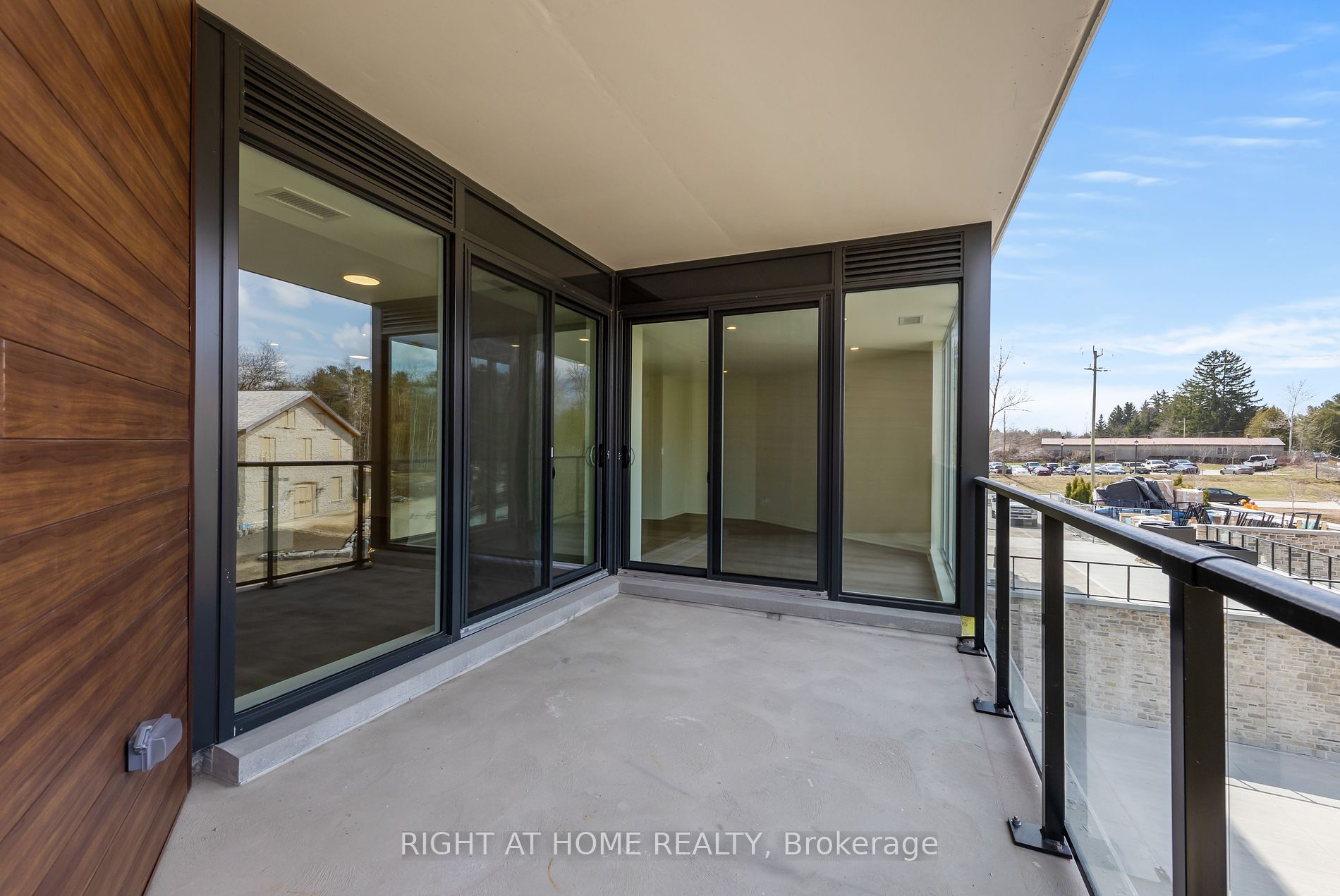 6523 Wellington Rd 7 204