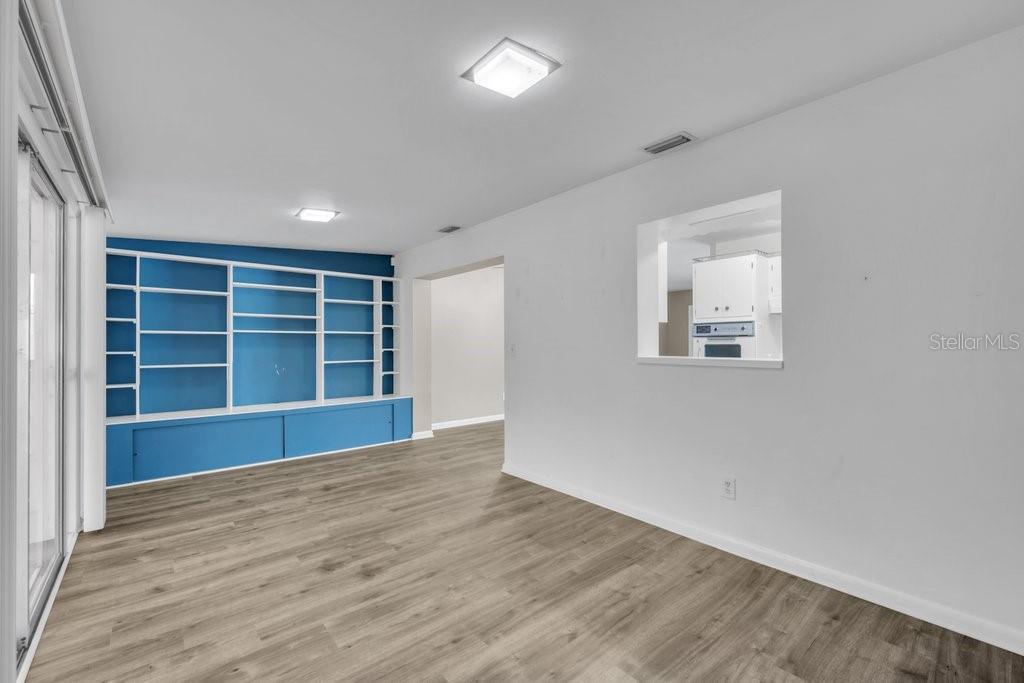 1105 N Parsons Avenue