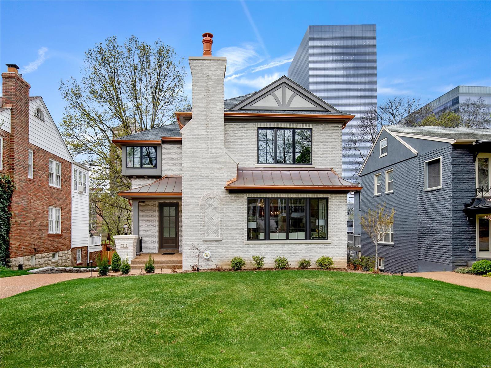 7616 Maryland Avenue, Clayton, MO 63105