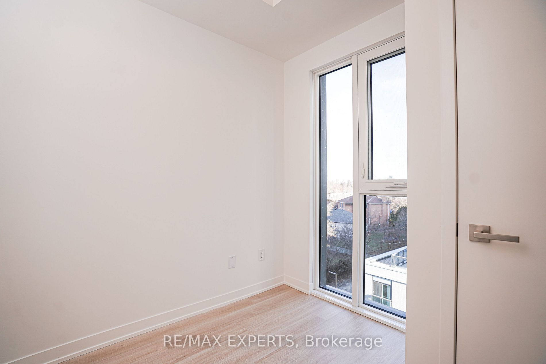 500 Wilson Ave 532