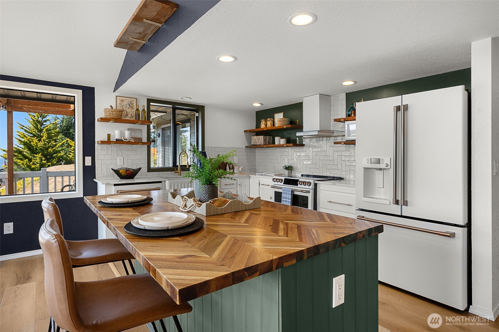 606 Prospect Avenue