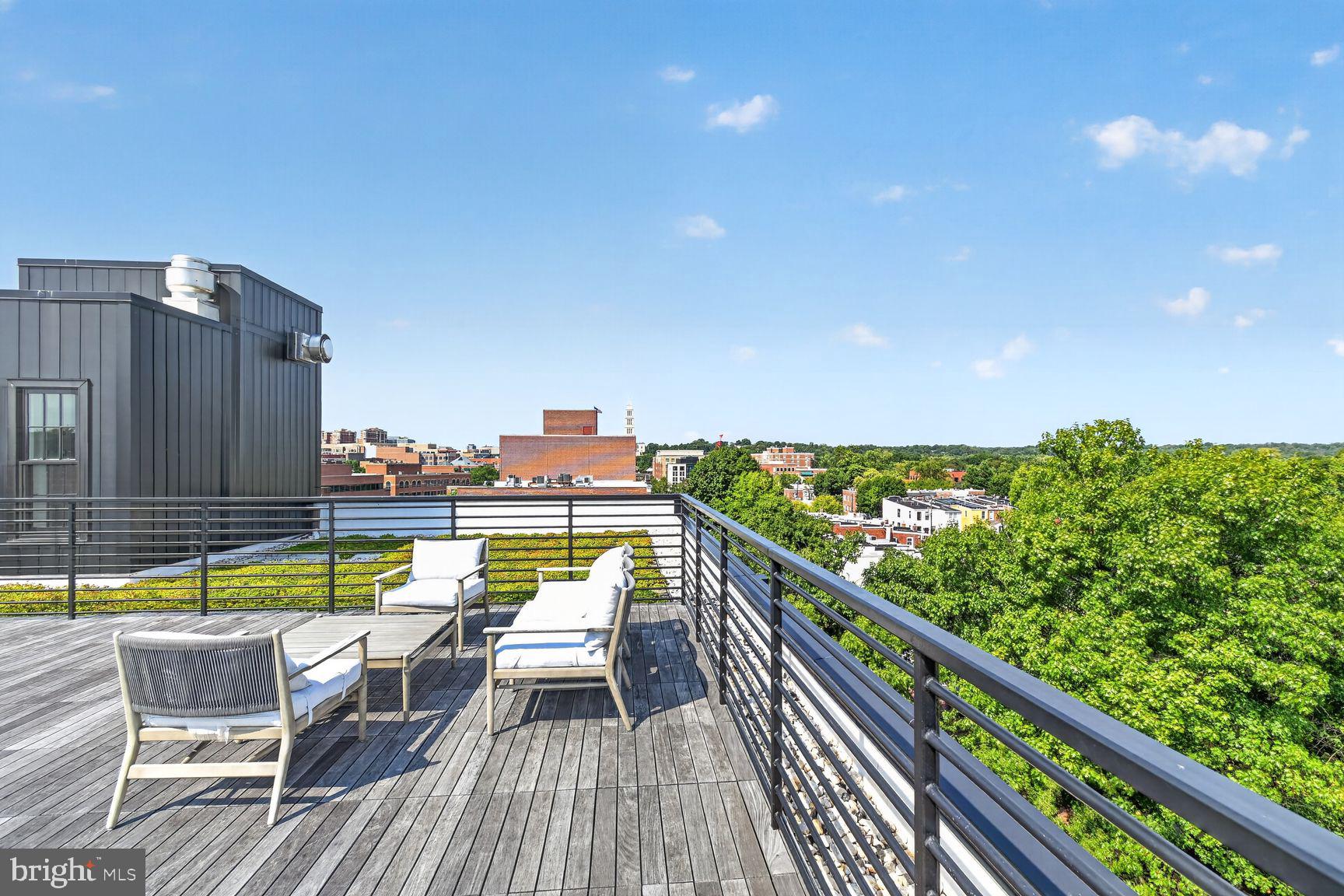 1312 King Street 308