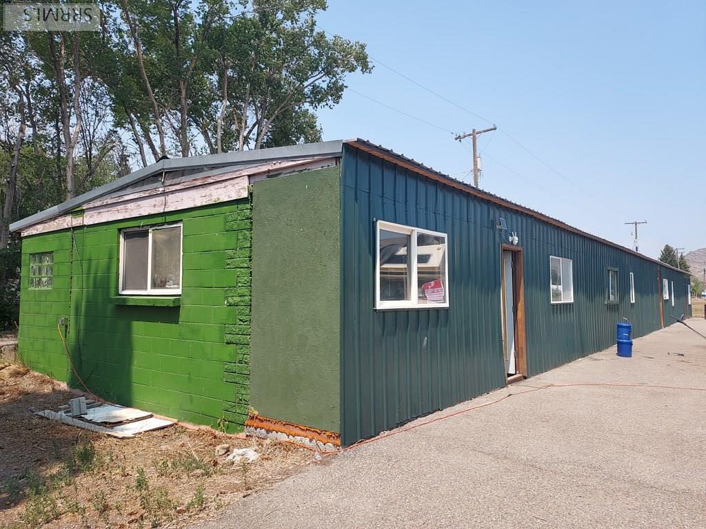 766 W Grand Avenue