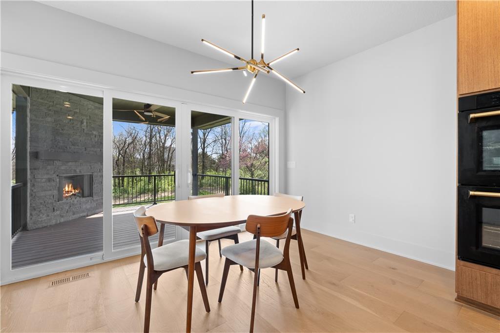 4 Broken Arrow Court