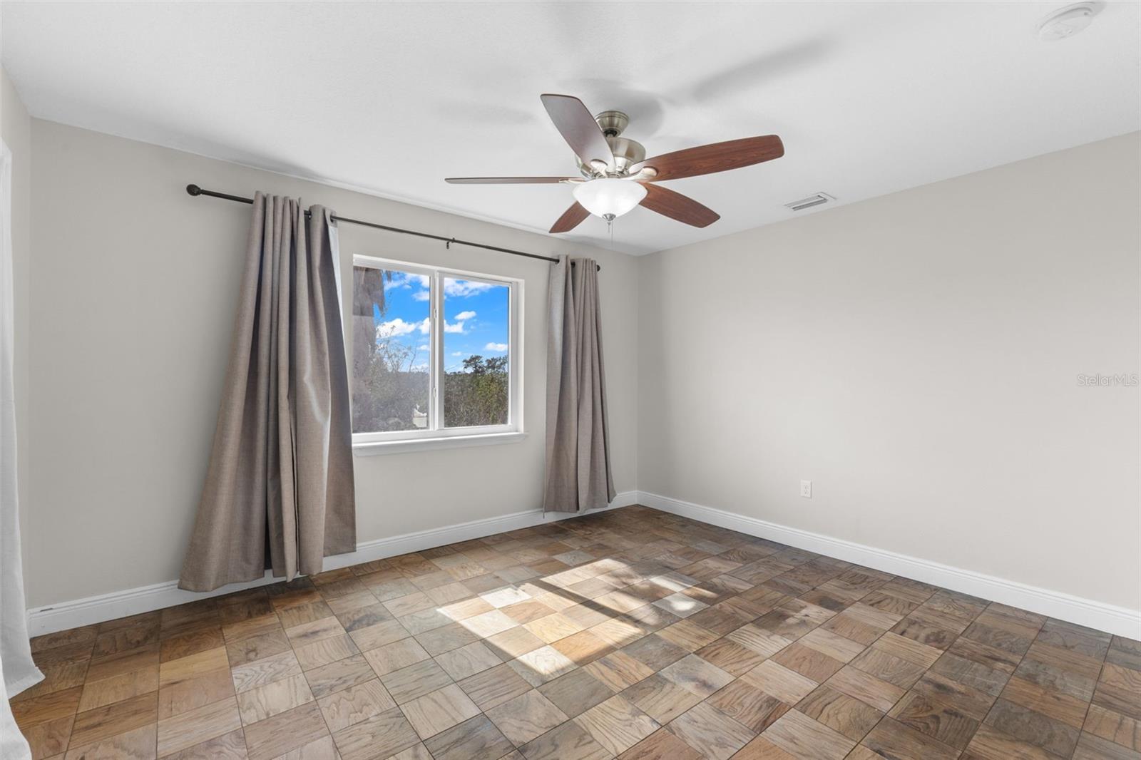 445 Horseshoe Loop Road