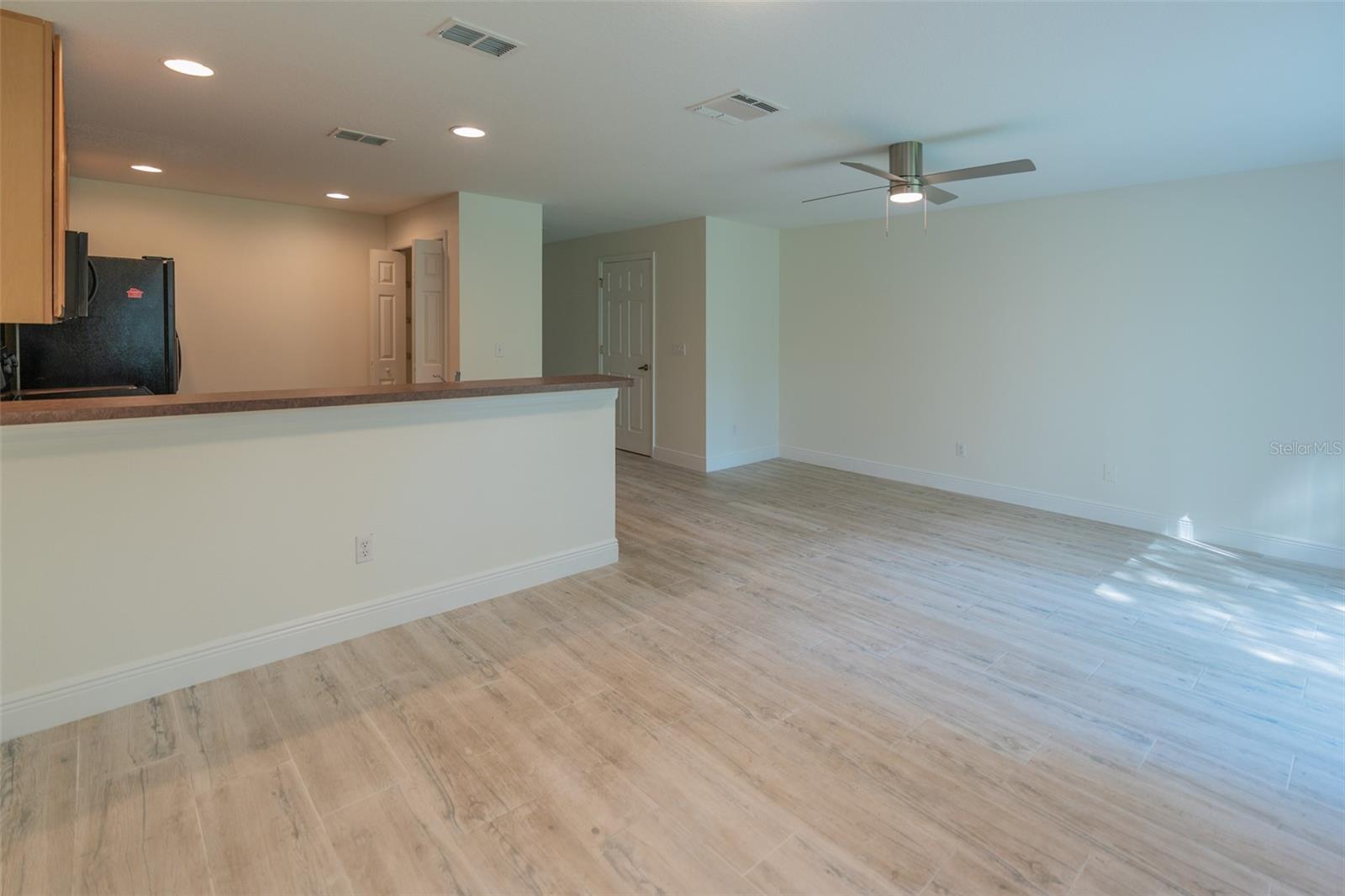 4084 Pitch Pine Circle