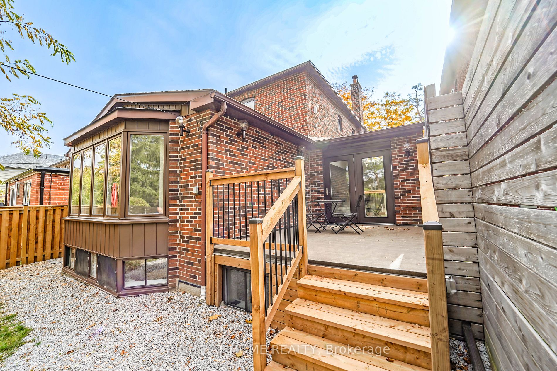 84 Glenvale Blvd