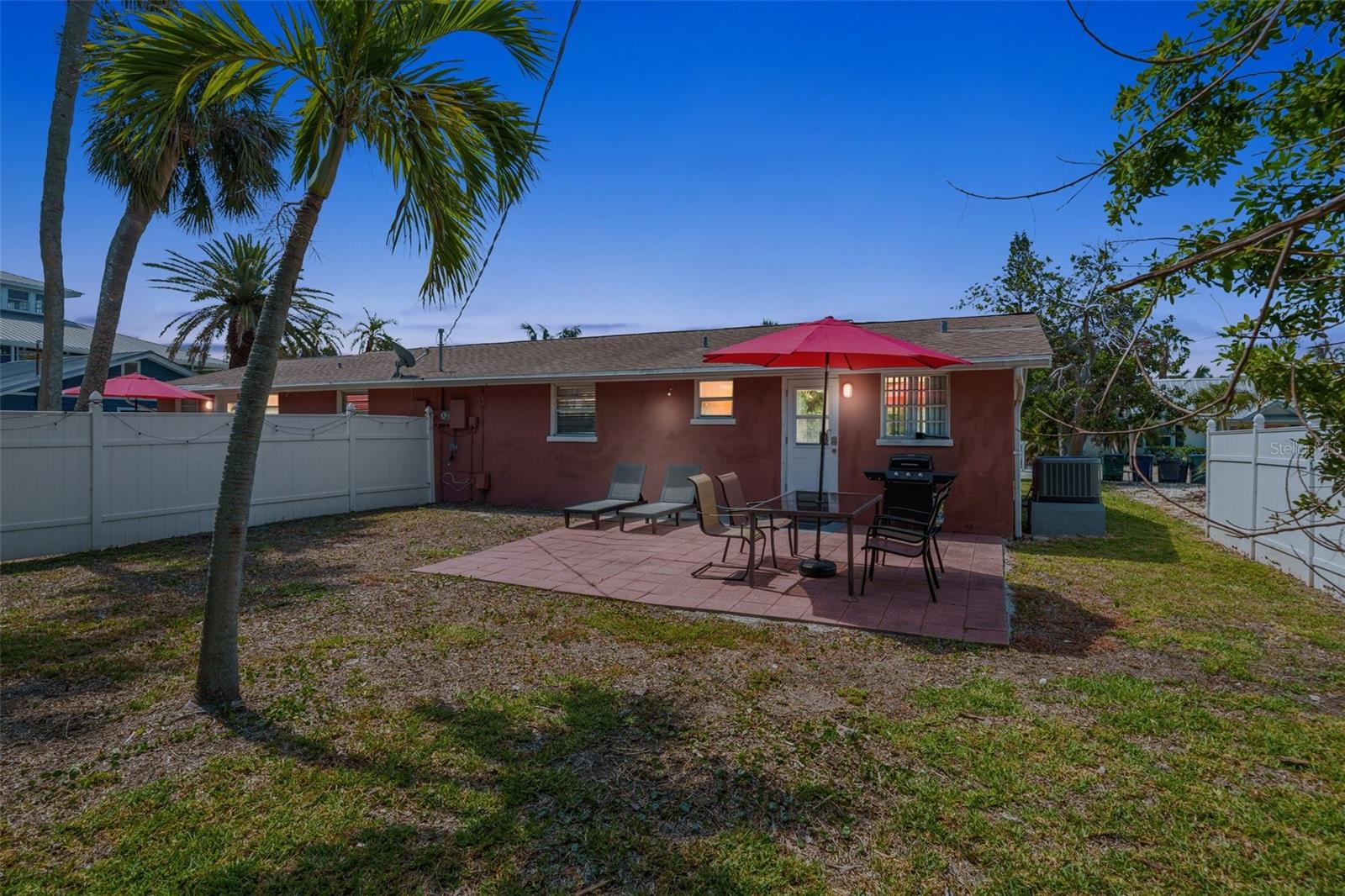 208 Peacock Lane