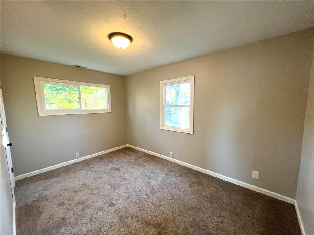 11036 N Locust Street