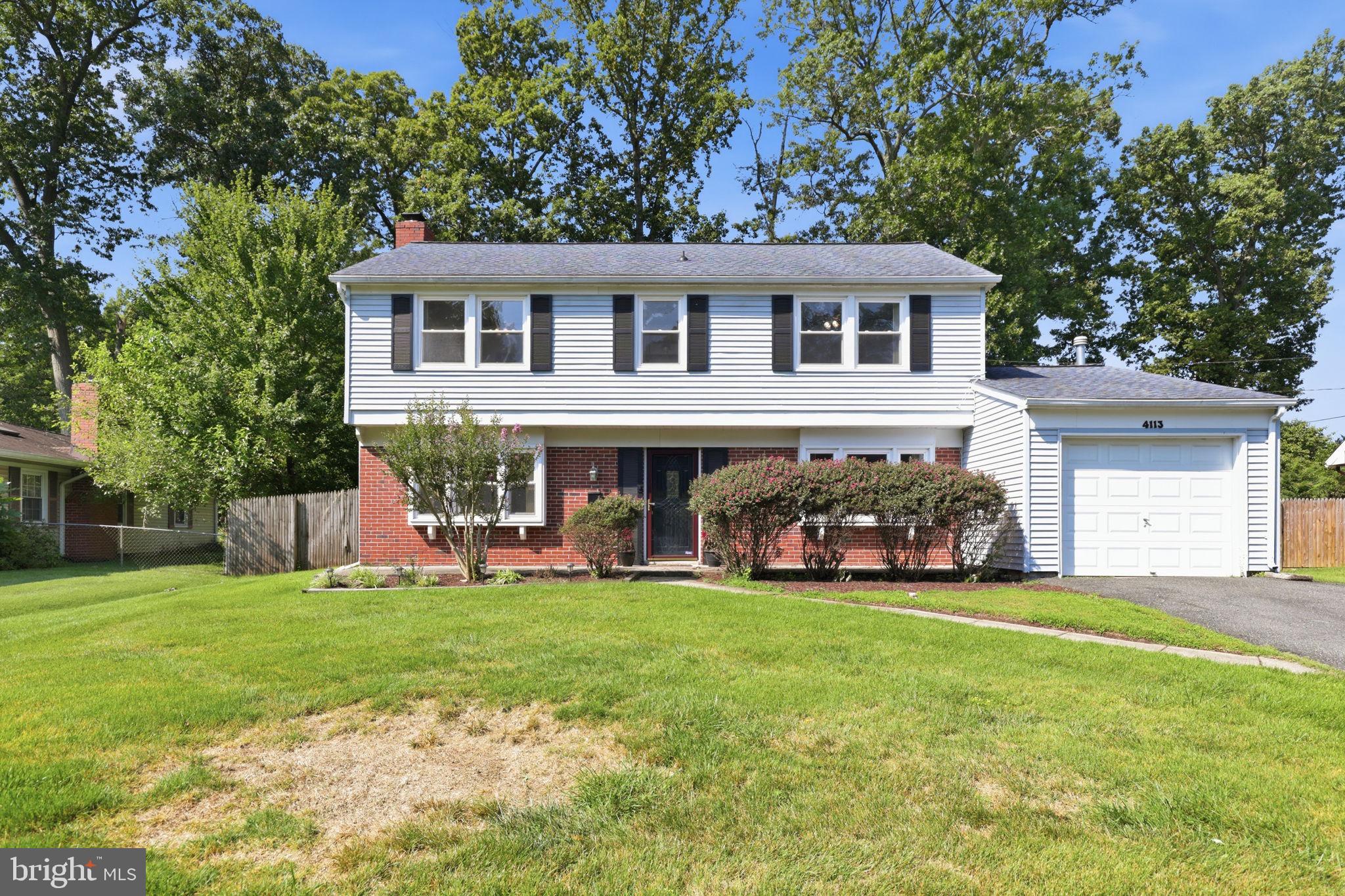 4113 Wakefield Lane