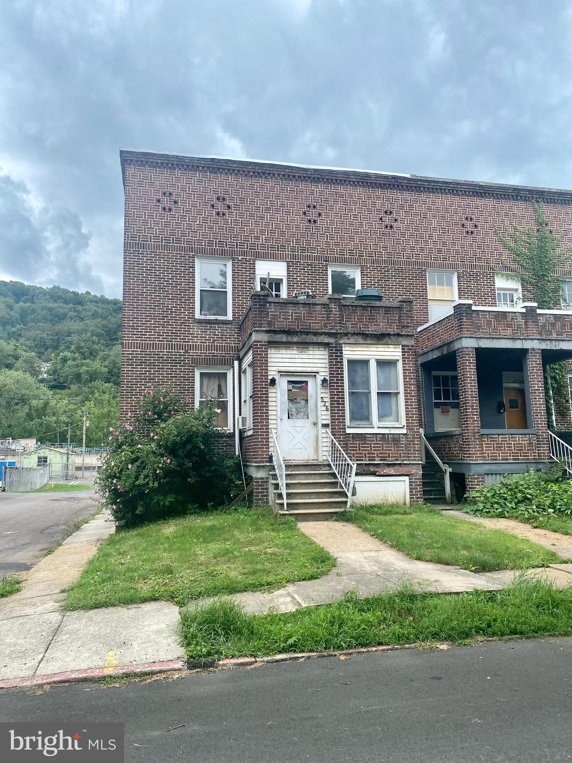 524 Maryland Ave (526)  