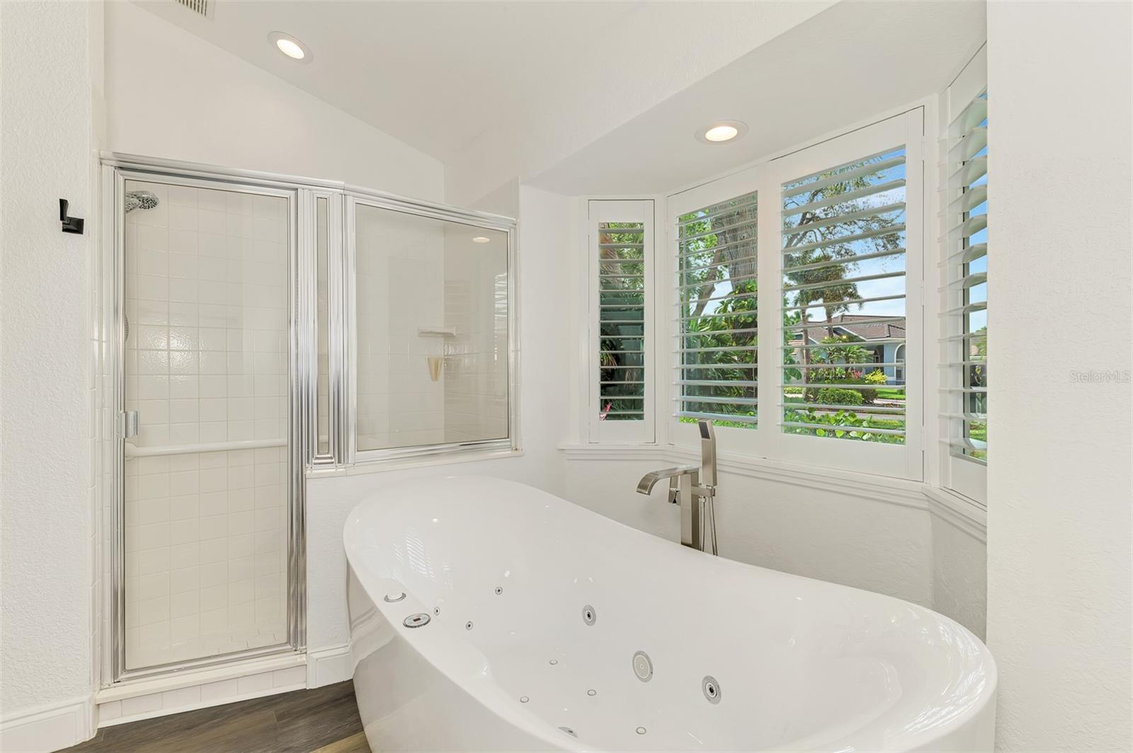 14518 Bridgeview Lane