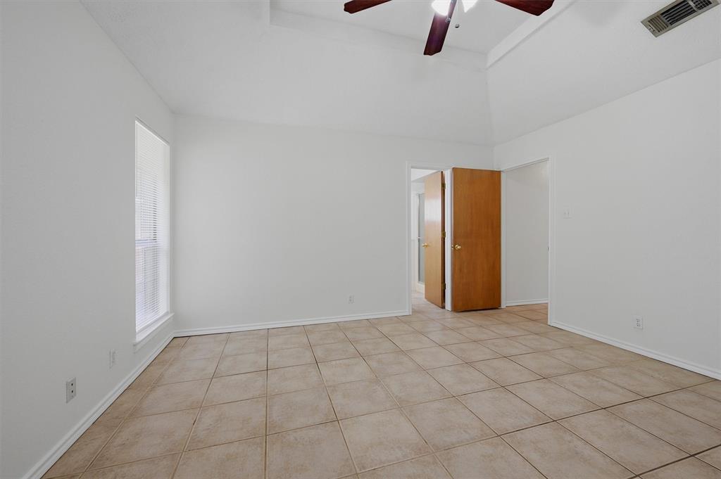 742 S Valentine Drive