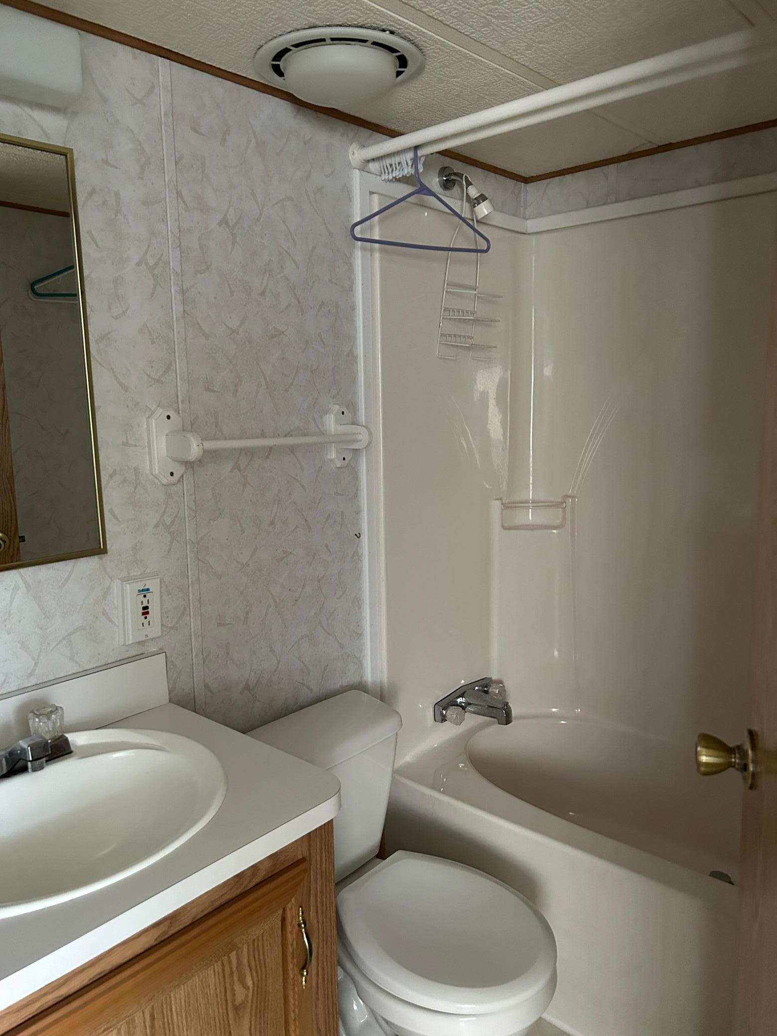 L9-10 B 5 Canterbury Town