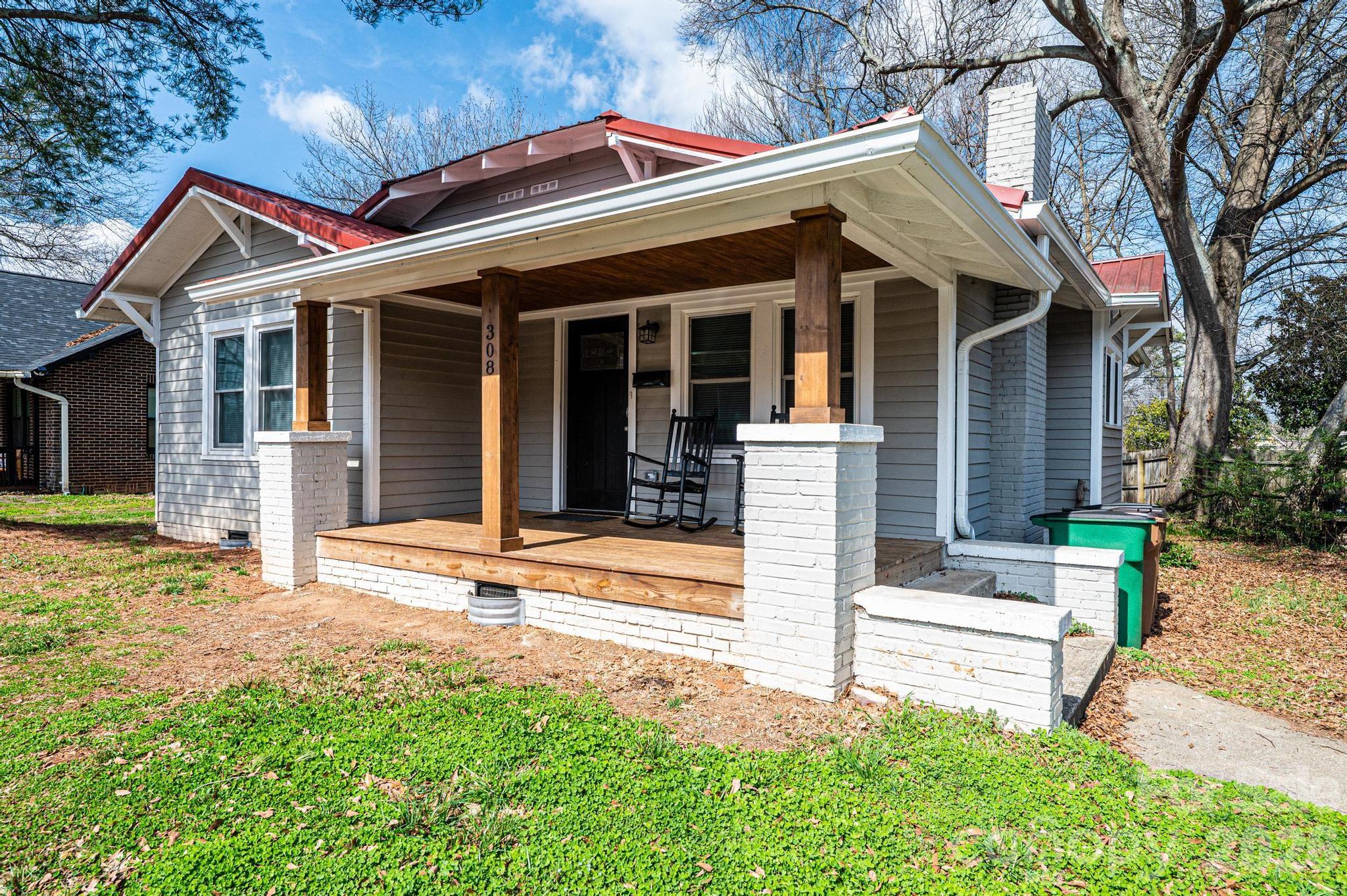 308 W Sycamore Street