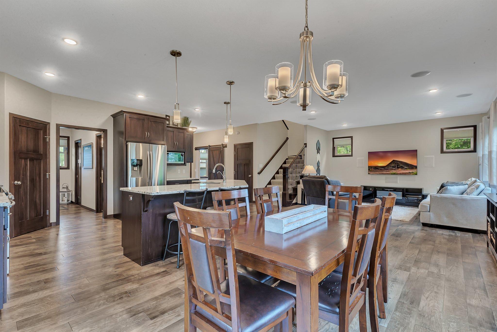 2214 Orchid Lane S