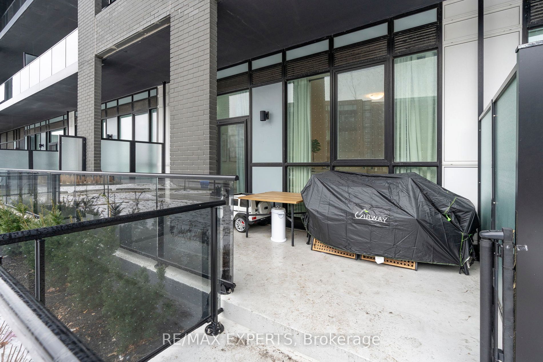 50 George Butchart Dr 102