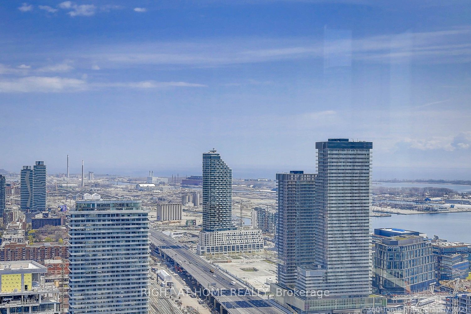 8 The Esplanade 4510