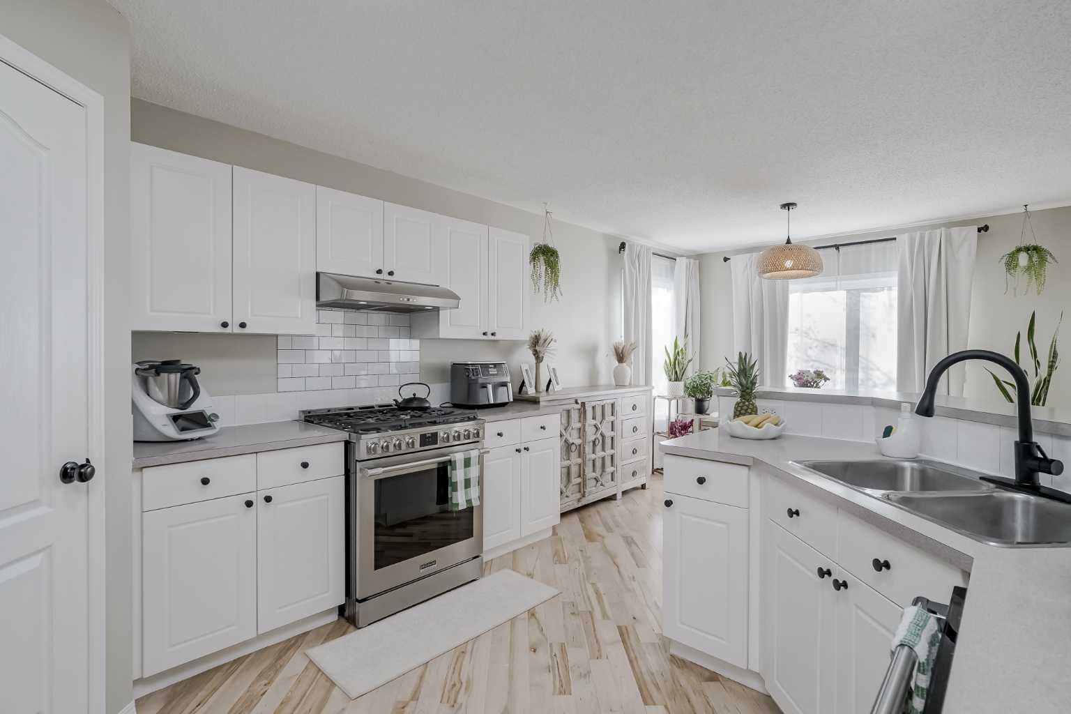 67 Silver Springs Way NW