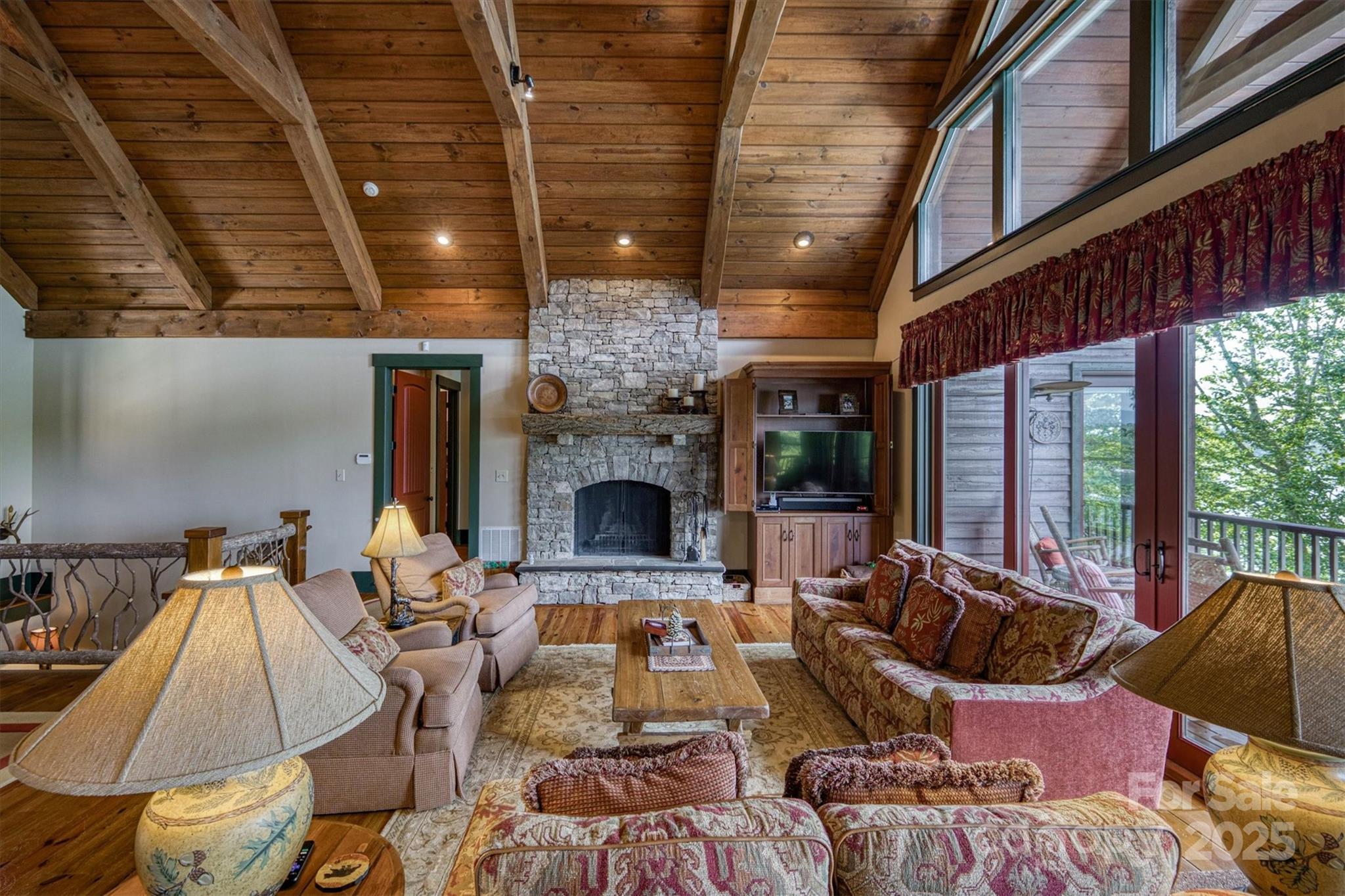 5140 Beech Bluff Drive